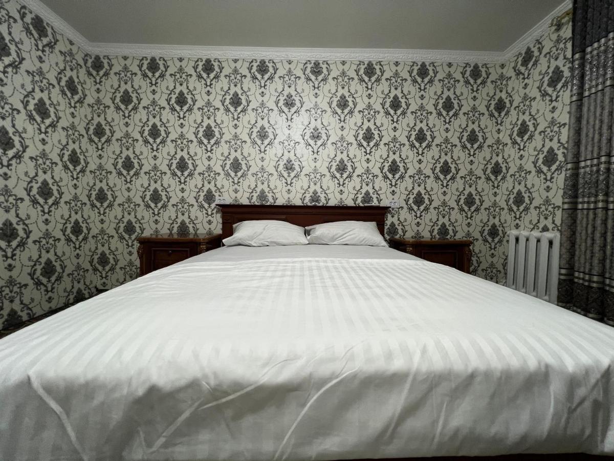 בוקורו Dilnura Guest House מראה חיצוני תמונה