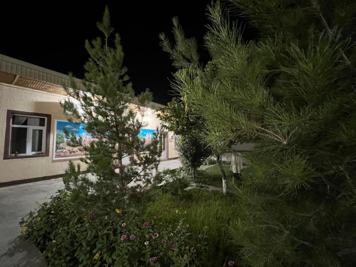בוקורו Dilnura Guest House מראה חיצוני תמונה